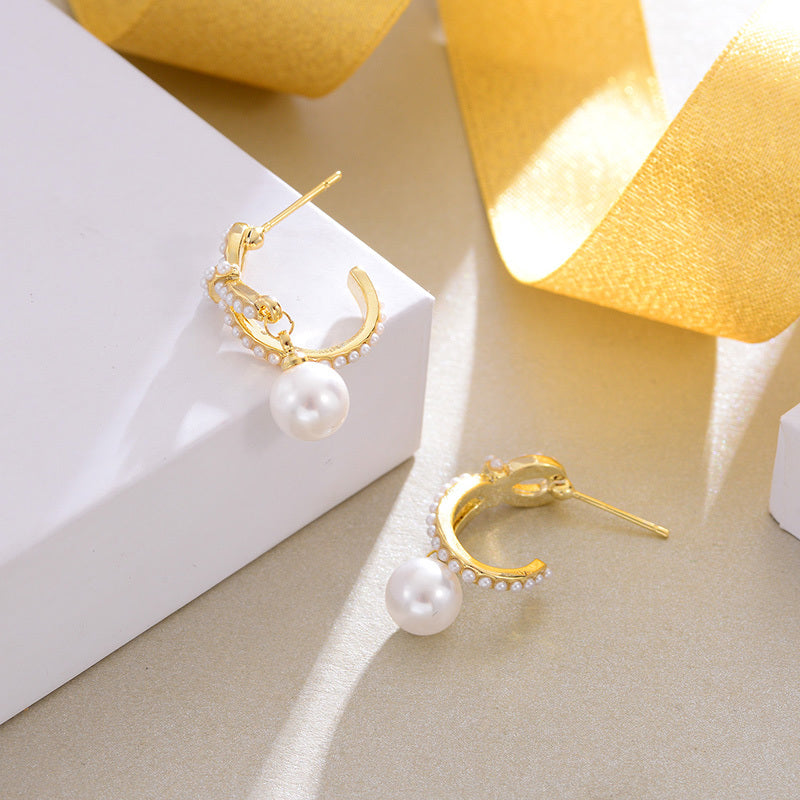 Pearly Gold Hoop Earrings