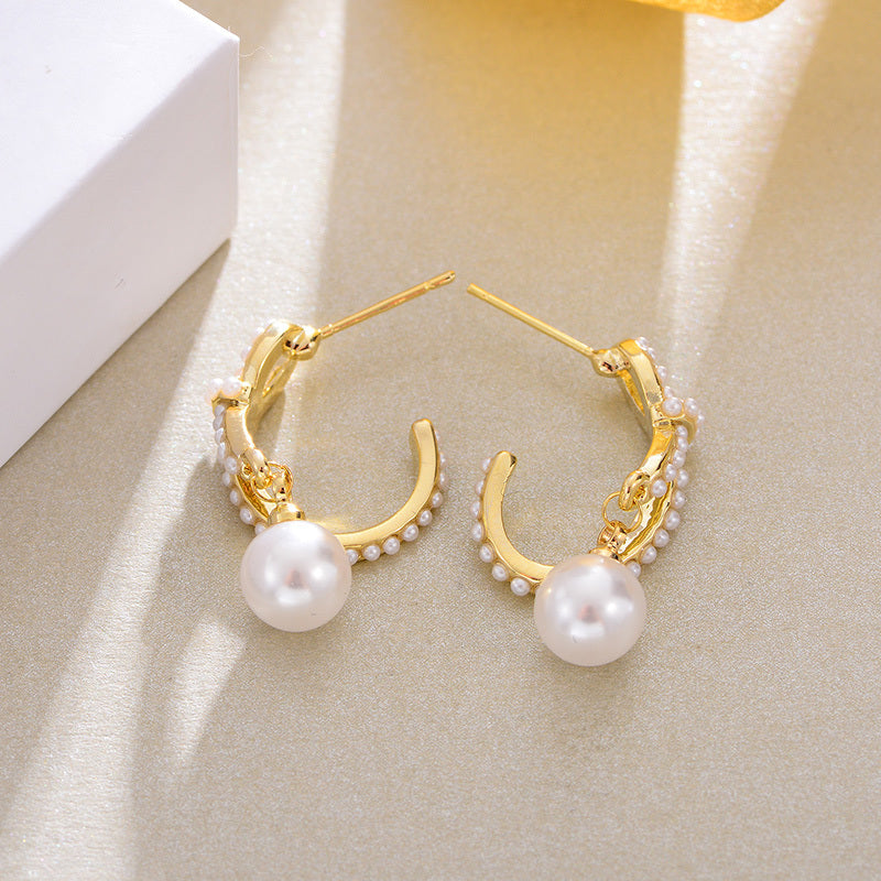 Pearly Gold Hoop Earrings