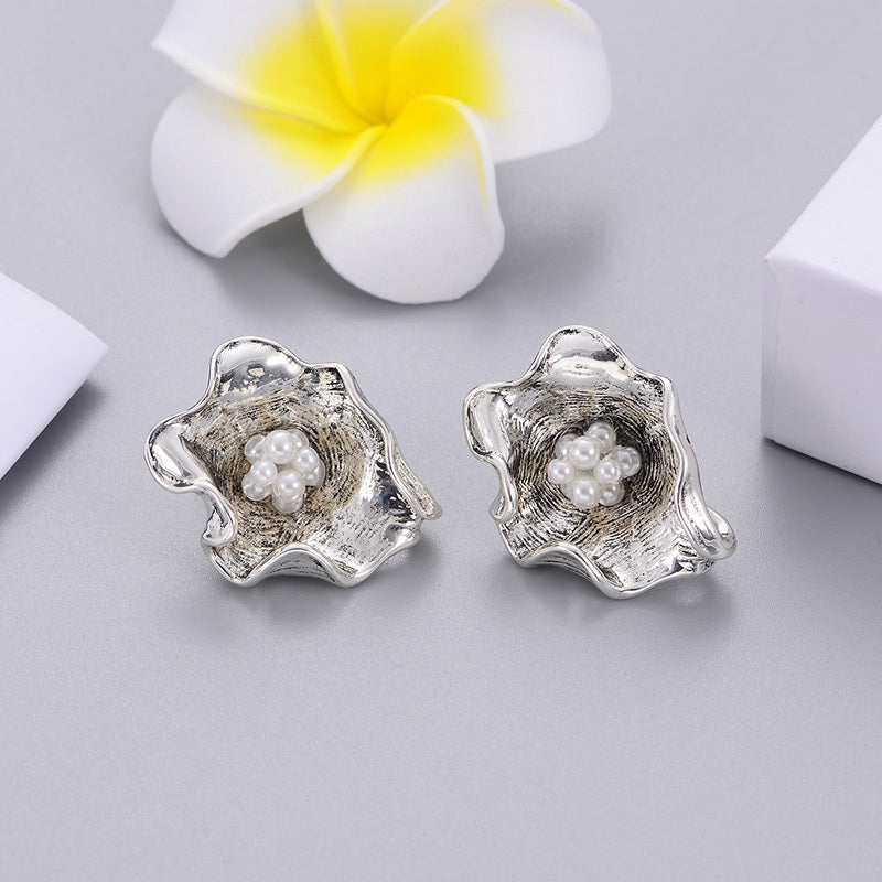 Trendy Flowery Pearl Geometric Earrings